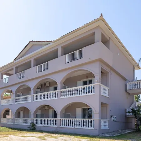 Palm Studios, 350m From Agios Sostis Beach, By Zantewize Appartement