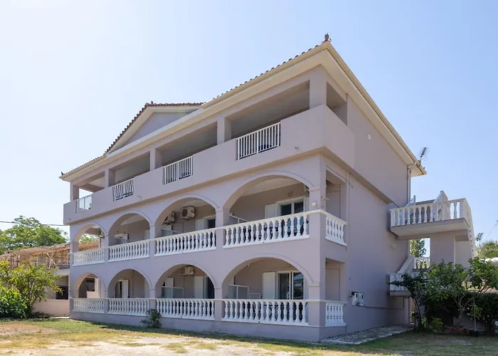 Palm Studios, 350m From Agios Sostis Beach, By Zantewize Apartment