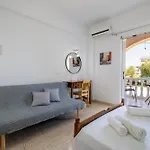 Apartment Palm Studios, 350m From Agios Sostis Beach, By Zantewize *